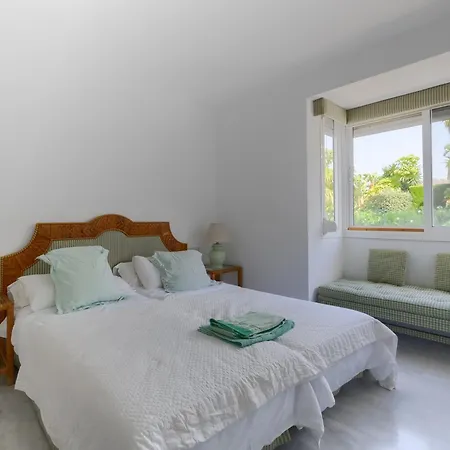 Ferienhaus Spanish Charm House On The Miraflores Golf Course *