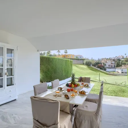 Ferienhaus Spanish Charm House On The Miraflores Golf Course Málaga